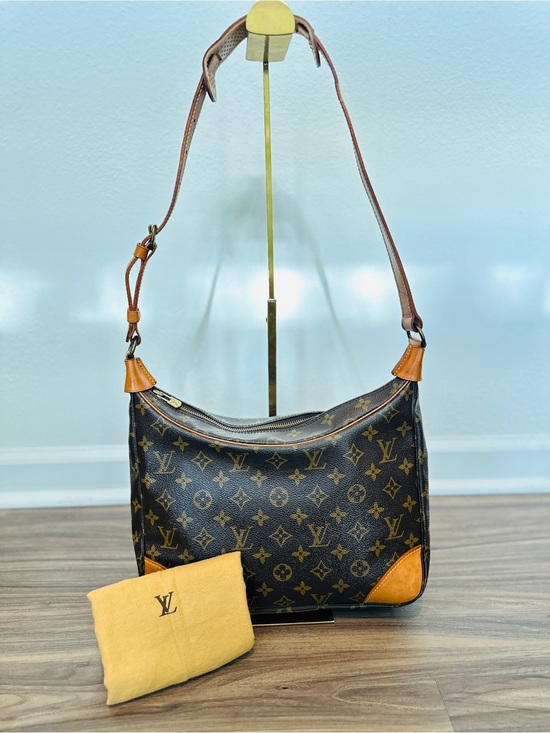 Louis Vuitton Handbags - LOUIS VUITTON LV Monogram Bolougne Shoulder bag with dust bag and COA